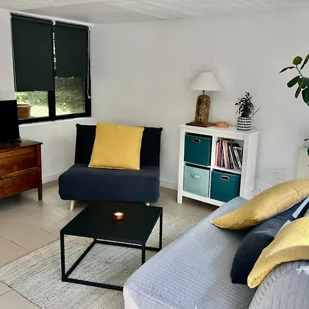 Bucolique Rez-de-jardin, 4 Pers, Proche